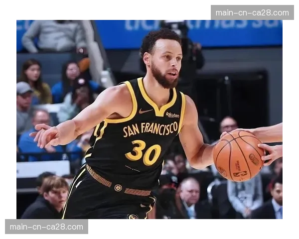述评：勇士王朝的黄昏？从季后赛边缘挣扎看库里的负重
